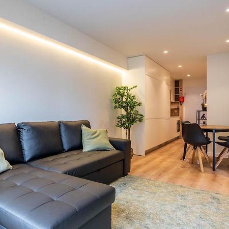Trindade Bliss: 1Br W/ Free Parking By Lovelystay Porto Dış mekan fotoğraf