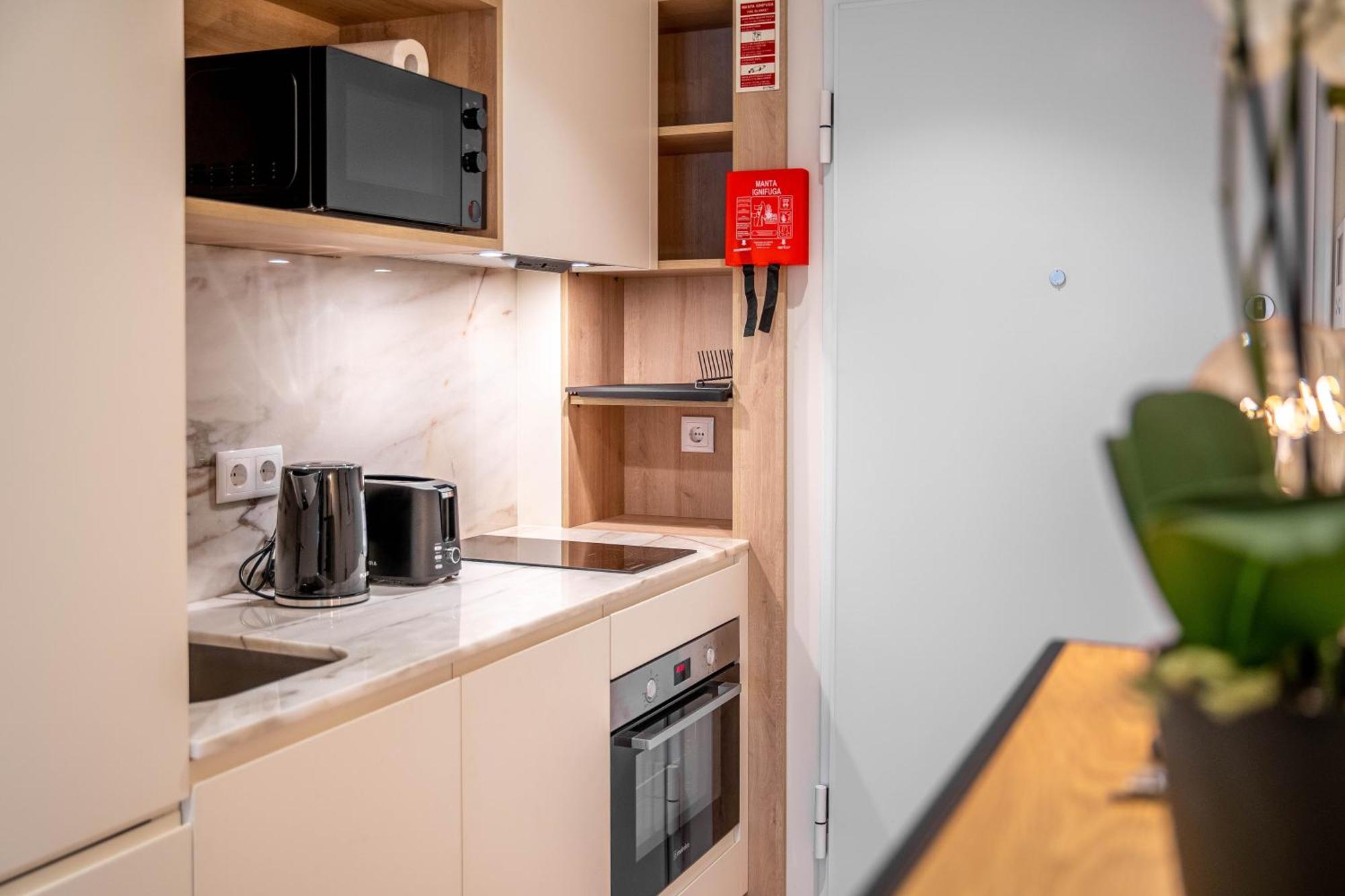 Trindade Bliss: 1Br W/ Free Parking By Lovelystay Porto Dış mekan fotoğraf