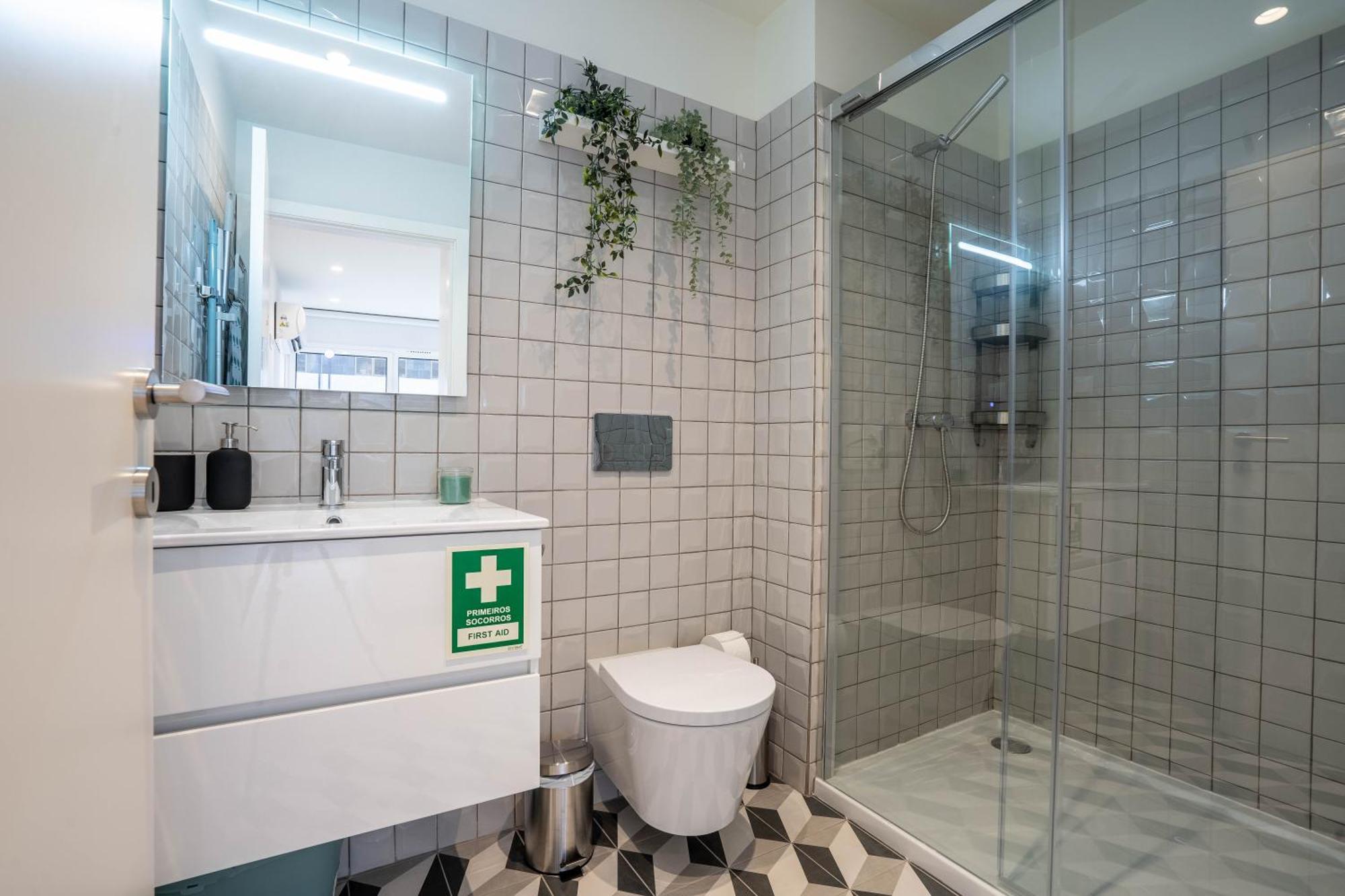 Trindade Bliss: 1Br W/ Free Parking By Lovelystay Porto Dış mekan fotoğraf