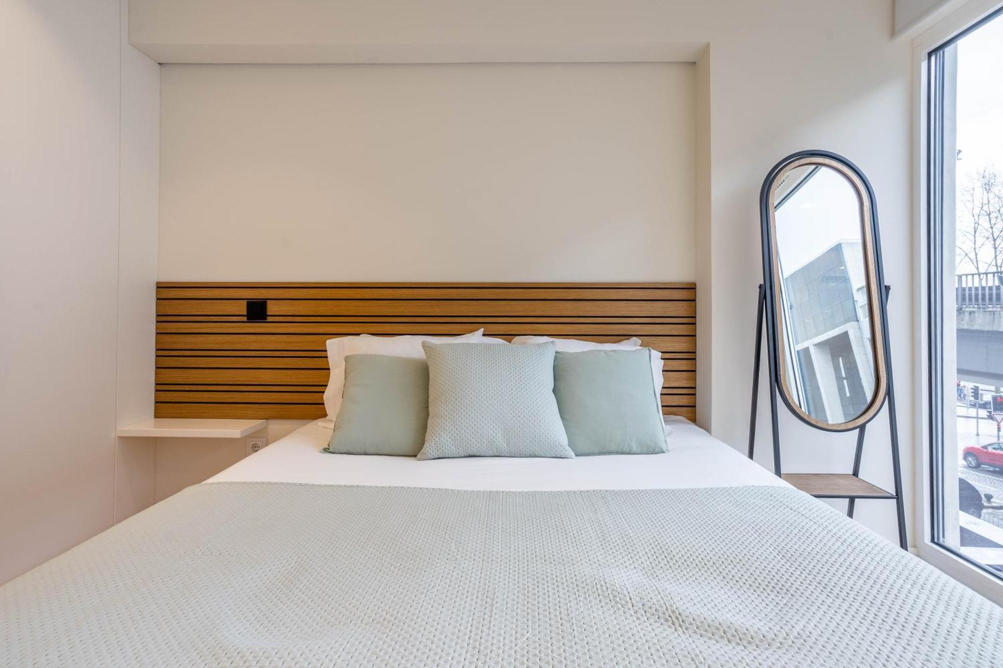 Trindade Bliss: 1Br W/ Free Parking By Lovelystay Porto Dış mekan fotoğraf
